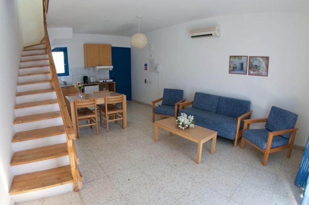 Hylatio Tourist Village Pissouri Exteriér fotografie